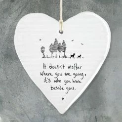 Homewares East Of India It Doesn't Matter Where You Are Going Wobbly Round Heart
