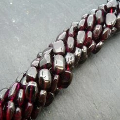 Precious Sparkle Garnet Plain Ovals 15" Strand