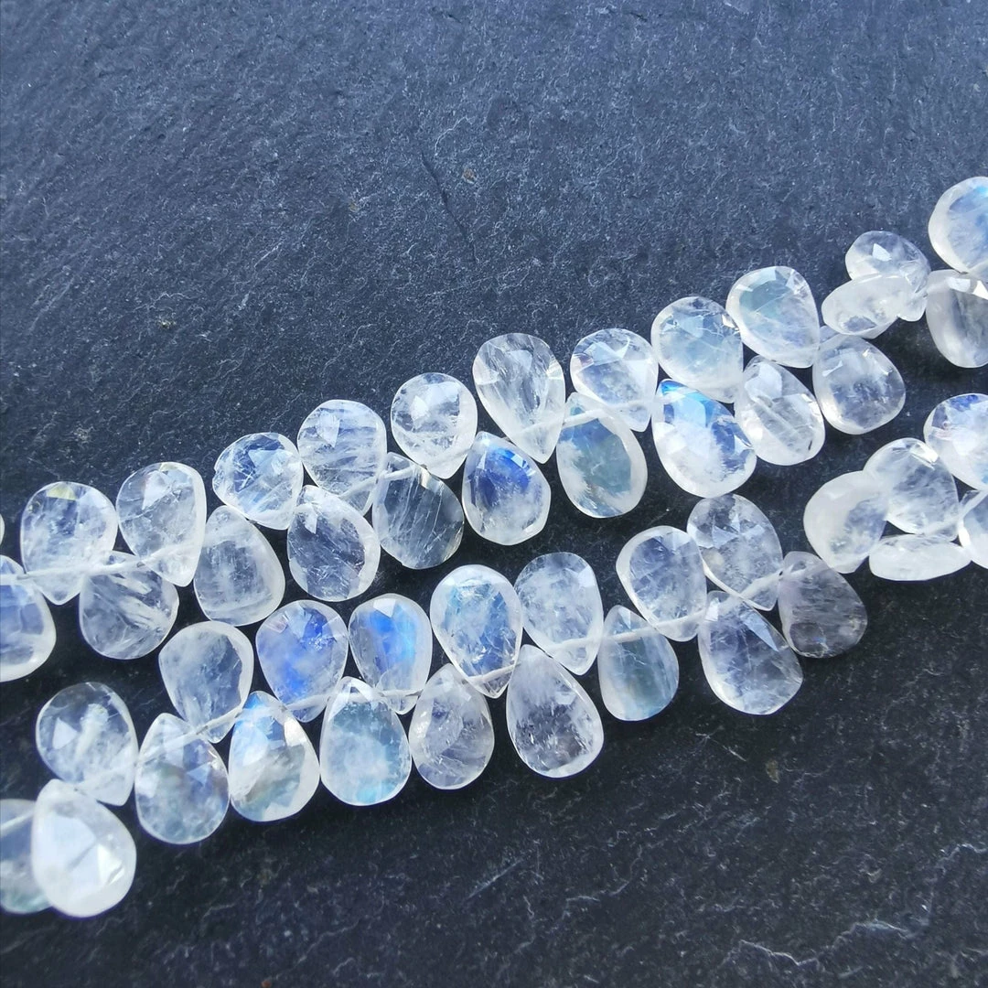 Budget 😉 Precious Sparkle Rainbow Moonstone Faceted Pear Briolette (each Bead) 🤩 1 Precious Sparkle Rainbow Moonstone Faceted Pear Briolette (each Bead)
