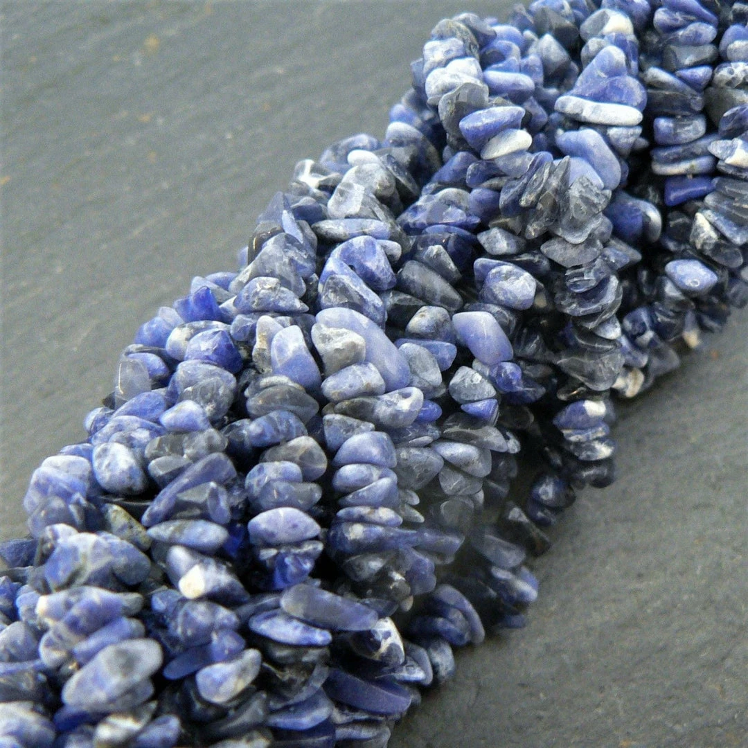 Budget โจ Precious Sparkle Sodalite Chip Beads 35" Strand ๐ฏ 1 Precious Sparkle Sodalite Chip Beads 35" Strand